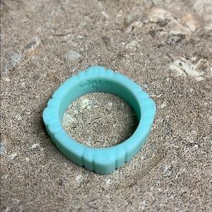 Qalo silicone glow in the dark ring